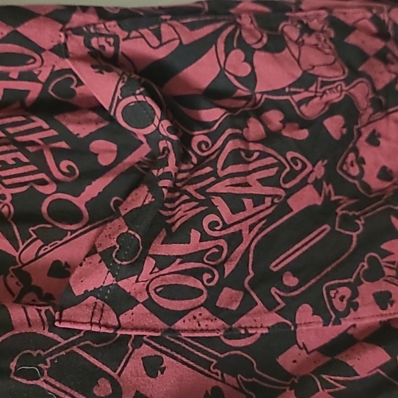 Torrid Ruched Cardigan - Super Soft Disney Villains Queen of Hearts - Picture 6 of 7